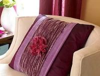 Привлекательная и неповторимая вышивка подушек лентами Мк подушки из атласных лент